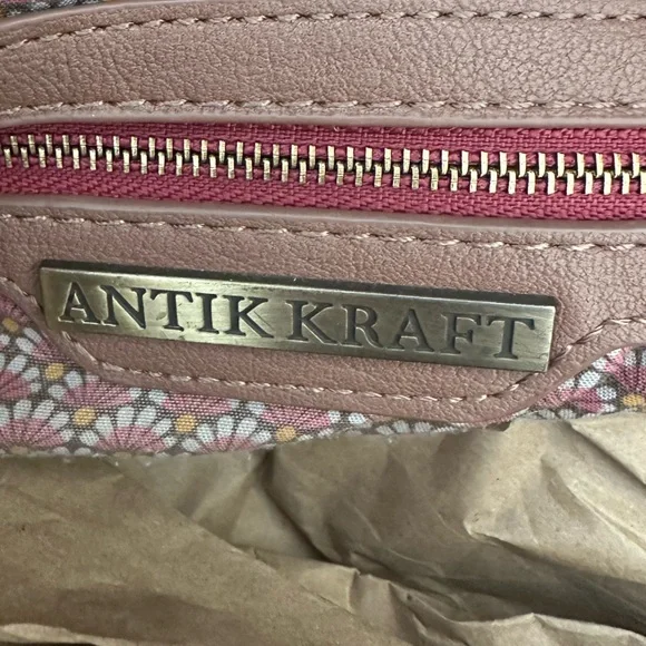 ANTIK KRAFT  SHOULDER BAG - Picture 2 of 5